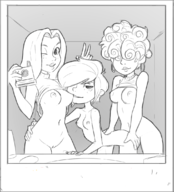 artist:haich bottomless ed_edd_n_eddy incest kanker_sisters lee_kanker marie_kanker may_kanker nude selfie // 1009x1116 // 494KB